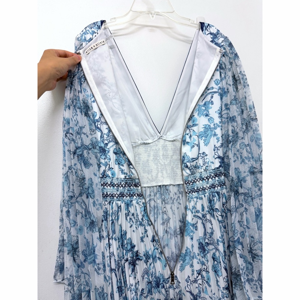 Alice + Olivia Sion Sunburst Pleated Maxi Dress Spring Sky Blue Floral Print 10 - Picture 15 of 16